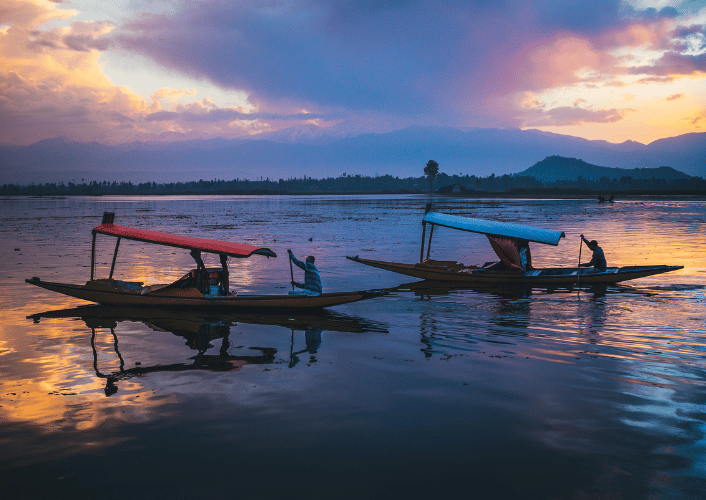 Kashmir Group Tour Packages 8 Nights / 9 Days